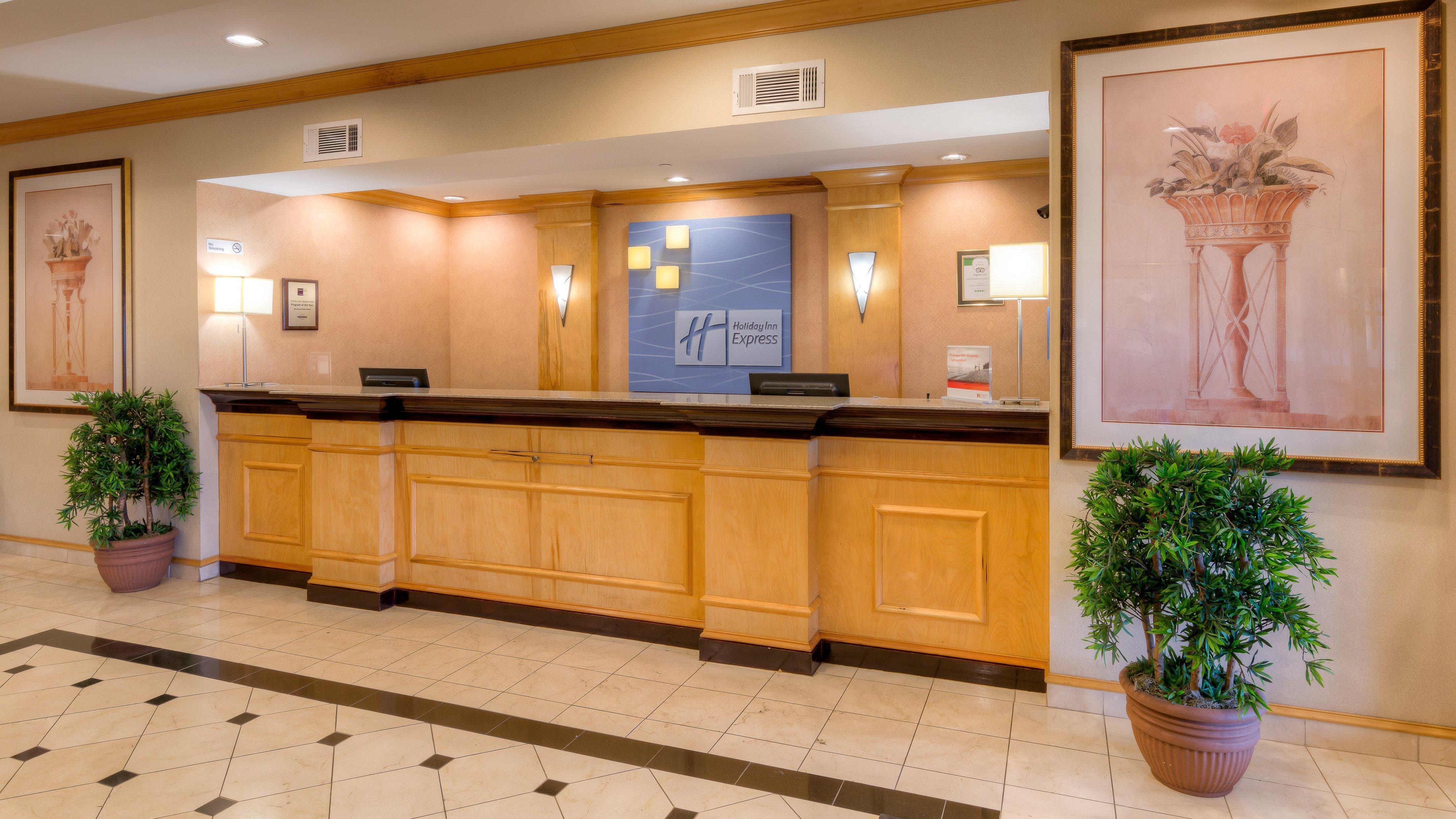 Holiday Inn Express Hotel & Suites Memphis Southwind By Ihg Buitenkant foto